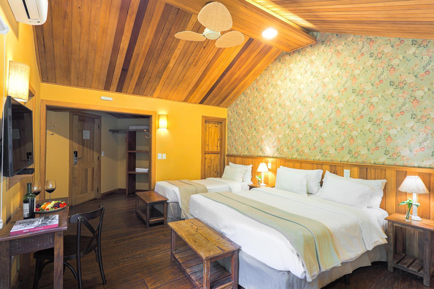 Hotel Fazenda Morros Verdes Ecolodge อีบิวนา ภายนอก รูปภาพ